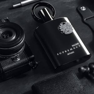 Gaya hidup lelaki Malaysia dengan Supremacy Noir Afnan perfume dark woody amber sesuai dinner night