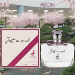 Just Married di AEON Shah Alam taman Jepun